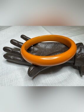 Vintage Butterscotch Bakelite Bangle